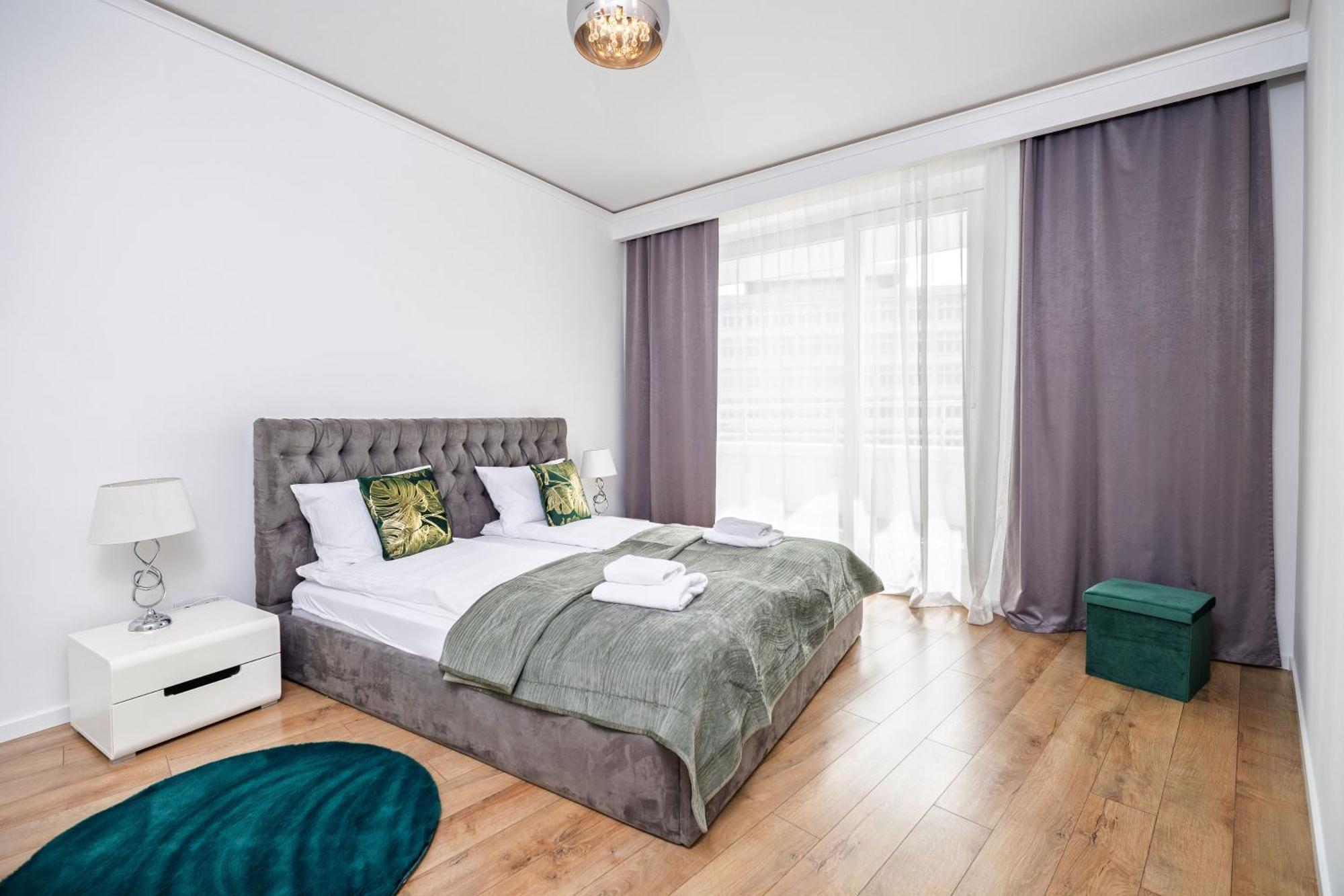 About Art - Ovo Apartament