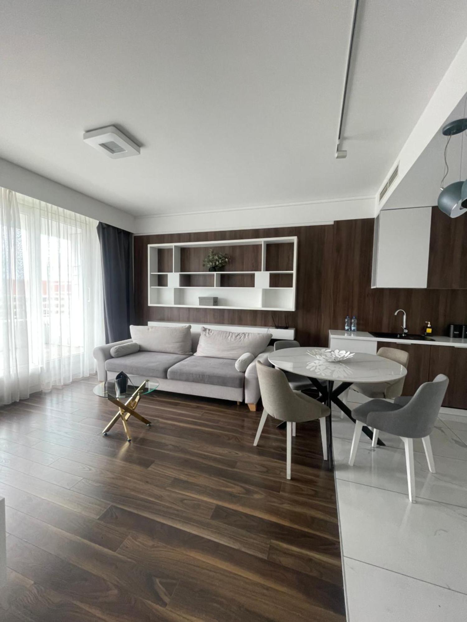 Apartment About Art - Ovo *